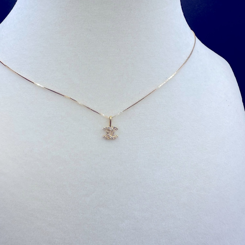 18k “C” Pendant with Chain